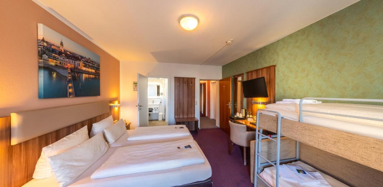 Hotel Loewen Meckenbeuren Ngoại thất bức ảnh